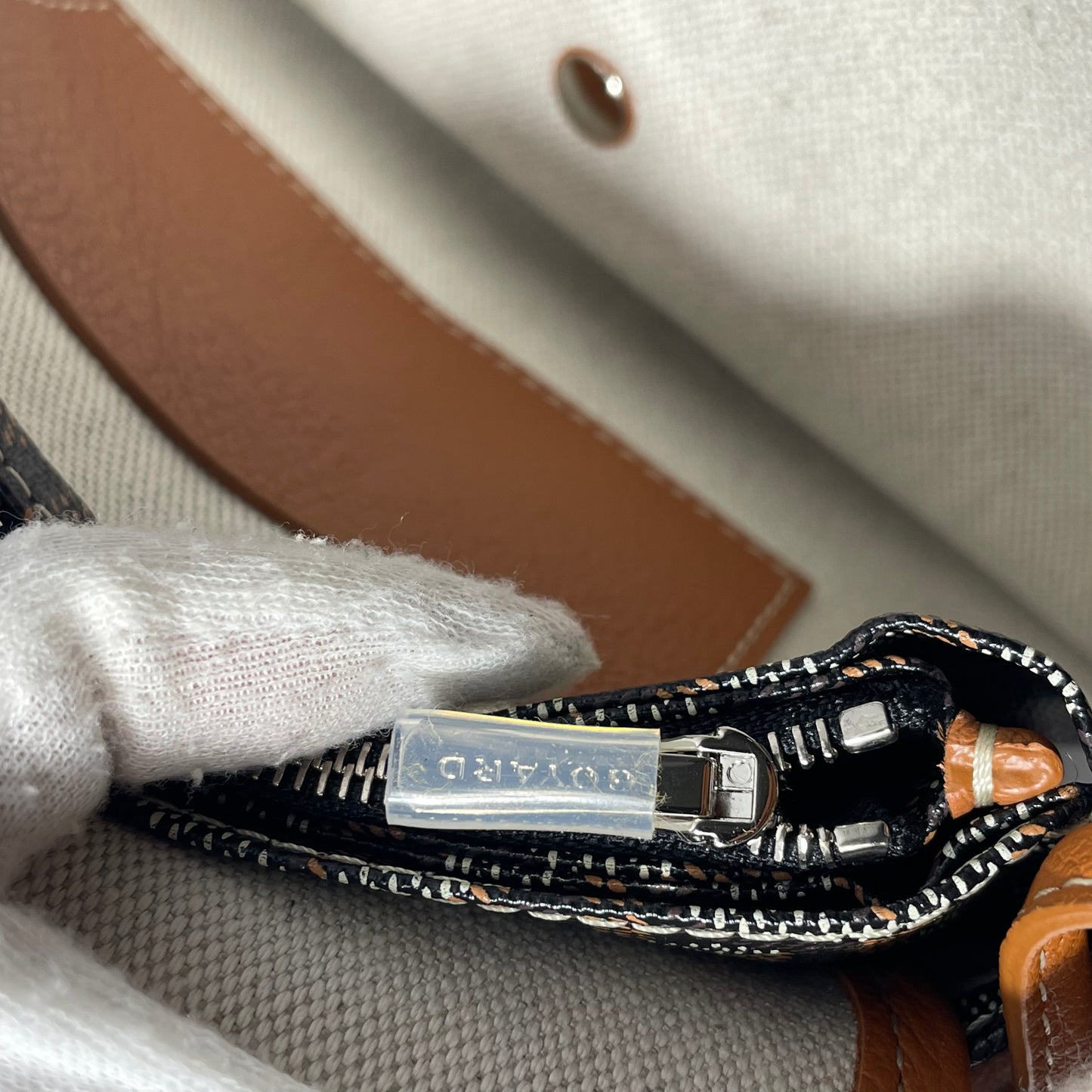 Goyard Plumet Cross Body Unisex Wallet